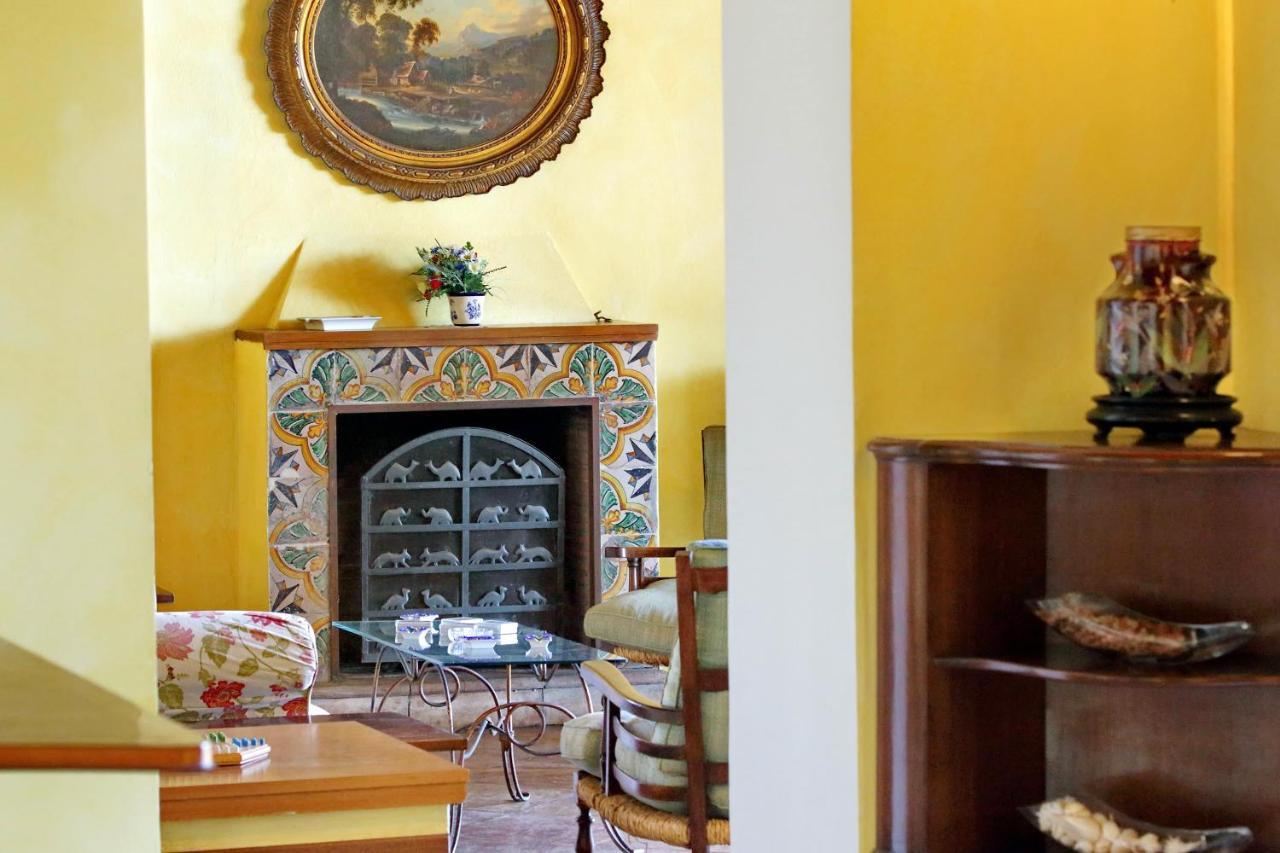 Villa L'oasi Di Baal Rom